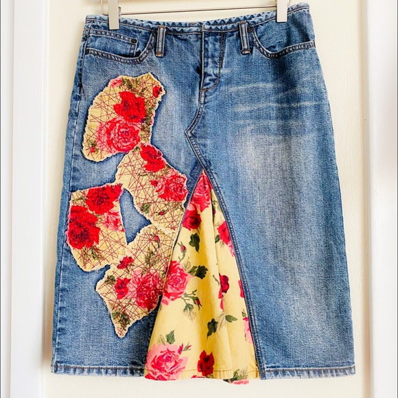 Express Dresses & Skirts - $8 FINAL CLEARANCE Express Jeans Vintage Denim Floral Corduroy Skirt